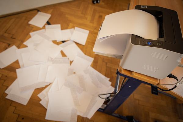 Volkskundemuseum: Testimony - Truth or Politics. Formen der Erinnerung an die Jugoslawien-Kriege (Setting Up-Gespräch) https://www.volkskundemuseum.at/testimony | Foto: eSeL Foto: eSeL.at - Lorenz Seidler