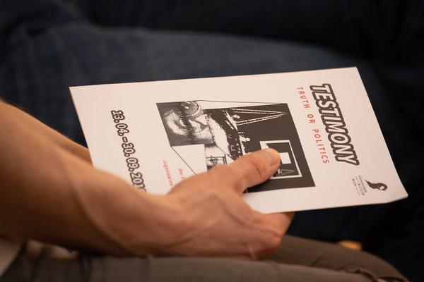 Volkskundemuseum: Testimony - Truth or Politics. Formen der Erinnerung an die Jugoslawien-Kriege (Setting Up-Gespräch) https://www.volkskundemuseum.at/testimony | Foto: eSeL Foto: eSeL.at - Lorenz Seidler
