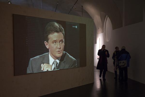 frei_raum Q21: Shaping Democracy - the republic in 24 frames per century (22.03. - 03.06.2018) https://esel.at/termin/95431 | Foto: eSeL Foto: eSeL.at - Lorenz Seidler