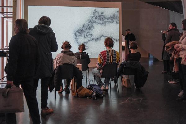 frei_raum Q21: Shaping Democracy - the republic in 24 frames per century (22.03. - 03.06.2018) https://esel.at/termin/95431 |Foto: eSeL - Joanna Pianka Foto: eSeL.at - Joanna Pianka