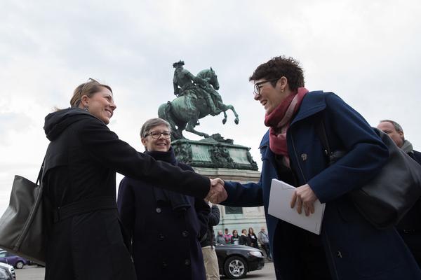 Haus der Geschichte: Susan Philipsz - The Voices (Eröffnung, 12.3.2018, Heldenplatz) Foto: eSeL.at - Lorenz Seidler Foto: eSeL.at - Lorenz Seidler