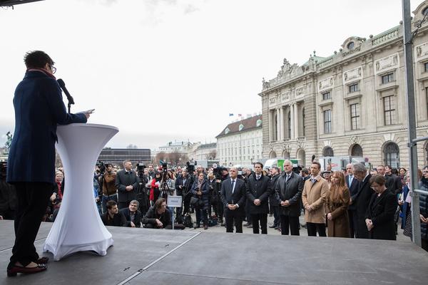 Haus der Geschichte: Susan Philipsz - The Voices (Eröffnung, 12.3.2018, Heldenplatz) Foto: eSeL.at - Lorenz Seidler Foto: eSeL.at - Lorenz Seidler
