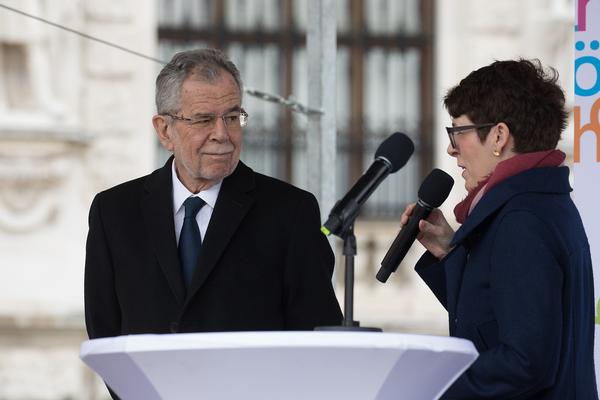 Haus der Geschichte: Susan Philipsz - The Voices (Eröffnung, 12.3.2018, Heldenplatz) Foto: eSeL.at - Lorenz Seidler Foto: eSeL.at - Lorenz Seidler