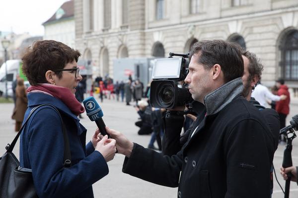 Haus der Geschichte: Susan Philipsz - The Voices (Eröffnung, 12.3.2018, Heldenplatz) Foto: eSeL.at - Lorenz Seidler Foto: eSeL.at - Lorenz Seidler
