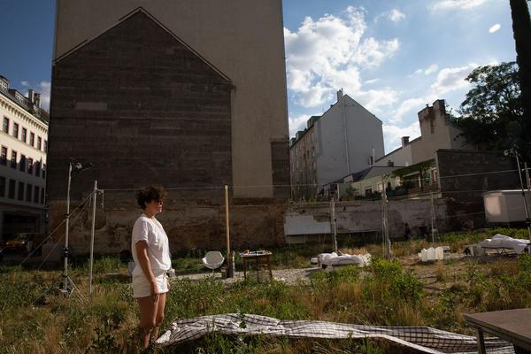 theatercombinat - 168 stunden (a tribute to daily life and franz erhard walther) (Mollardgasse 82, 16.6. - 23.6.2018) https://esel.at/termin/96971 | Foto: eSeL Foto: eSeL.at - Lorenz Seidler