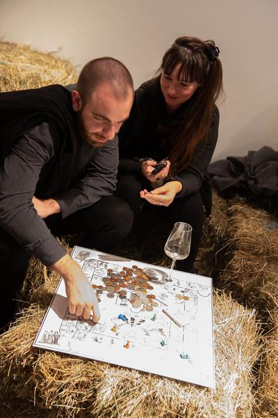 Freiraum Q21: Under Pressure. Über Formen des Autoritären und die Macht der Entscheidung (28.09. bis 25.11.2018, Eröffnung) https://esel.cc/Q21_UnderPressure | Foto: eSeL Foto: eSeL.at - Lorenz Seidler