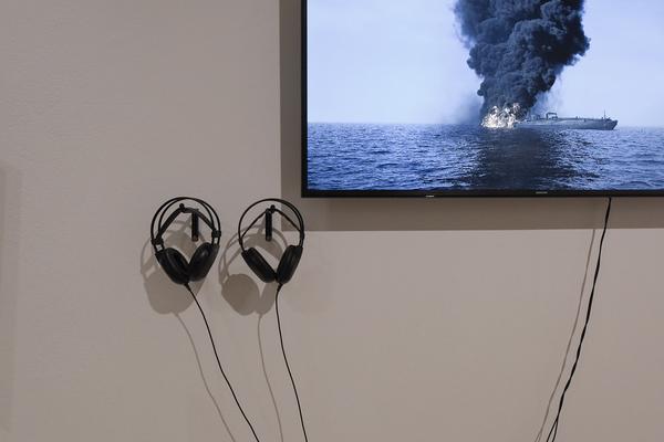 Kunstraum Niederösterreich: VIENNA ART WEEK - Technopolitics Kuratorenführung & "The Swarming Gallery" Performance by kondition pluriel (22.11.2018) http://www.kunstraum.net/de/ausstellungen/56-vienna-art-week | Foto: eSeL.at - Joanna Pianka Foto: JOANNA PIANKA     300dpi.at