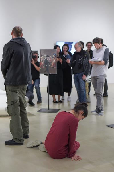 Kunstraum Niederösterreich: VIENNA ART WEEK - Technopolitics Kuratorenführung & "The Swarming Gallery" Performance by kondition pluriel (22.11.2018) http://www.kunstraum.net/de/ausstellungen/56-vienna-art-week | Foto: eSeL.at - Joanna Pianka Foto: JOANNA PIANKA     300dpi.at