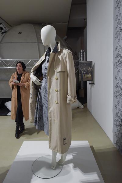 Kunstraum Niederösterreich: VIENNA ART WEEK - Technopolitics Kuratorenführung & "The Swarming Gallery" Performance by kondition pluriel (22.11.2018) http://www.kunstraum.net/de/ausstellungen/56-vienna-art-week | Foto: eSeL.at - Joanna Pianka Foto: JOANNA PIANKA     300dpi.at