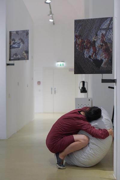Kunstraum Niederösterreich: VIENNA ART WEEK - Technopolitics Kuratorenführung & "The Swarming Gallery" Performance by kondition pluriel (22.11.2018) http://www.kunstraum.net/de/ausstellungen/56-vienna-art-week | Foto: eSeL.at - Joanna Pianka Foto: JOANNA PIANKA     300dpi.at