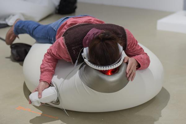 Kunstraum Niederösterreich: VIENNA ART WEEK - Technopolitics Kuratorenführung & "The Swarming Gallery" Performance by kondition pluriel (22.11.2018) http://www.kunstraum.net/de/ausstellungen/56-vienna-art-week | Foto: eSeL.at - Joanna Pianka Foto: JOANNA PIANKA     300dpi.at