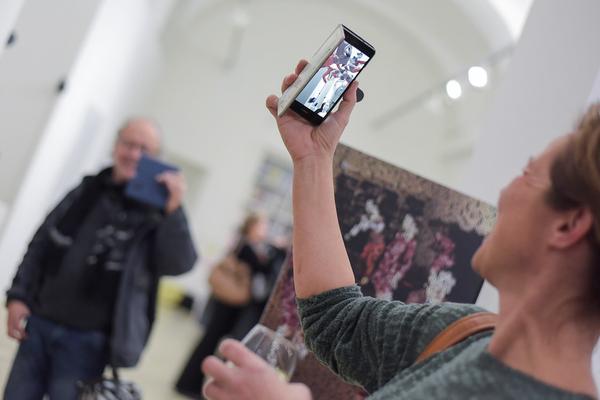 Kunstraum Niederösterreich: VIENNA ART WEEK - Technopolitics Kuratorenführung & "The Swarming Gallery" Performance by kondition pluriel (22.11.2018) http://www.kunstraum.net/de/ausstellungen/56-vienna-art-week | Foto: eSeL.at - Joanna Pianka Foto: JOANNA PIANKA     300dpi.at