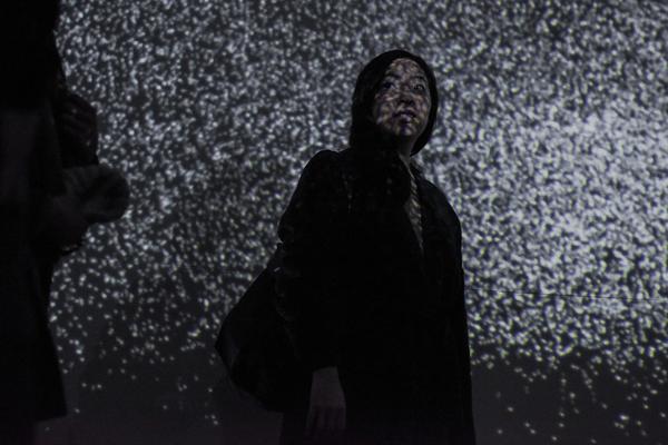 Kunstraum Niederösterreich: VIENNA ART WEEK - Technopolitics Kuratorenführung & "The Swarming Gallery" Performance by kondition pluriel (22.11.2018) http://www.kunstraum.net/de/ausstellungen/56-vienna-art-week | Foto: eSeL.at - Joanna Pianka Foto: JOANNA PIANKA     300dpi.at