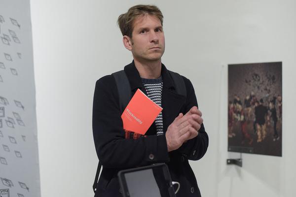 Kunstraum Niederösterreich: VIENNA ART WEEK - Technopolitics Kuratorenführung & "The Swarming Gallery" Performance by kondition pluriel (22.11.2018) http://www.kunstraum.net/de/ausstellungen/56-vienna-art-week | Foto: eSeL.at - Joanna Pianka Foto: JOANNA PIANKA     300dpi.at