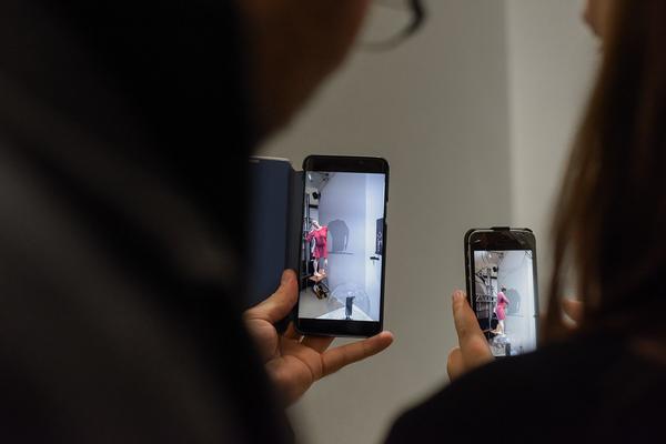 Kunstraum Niederösterreich: VIENNA ART WEEK - Technopolitics Kuratorenführung & "The Swarming Gallery" Performance by kondition pluriel (22.11.2018) http://www.kunstraum.net/de/ausstellungen/56-vienna-art-week | Foto: eSeL.at - Joanna Pianka Foto: JOANNA PIANKA     300dpi.at