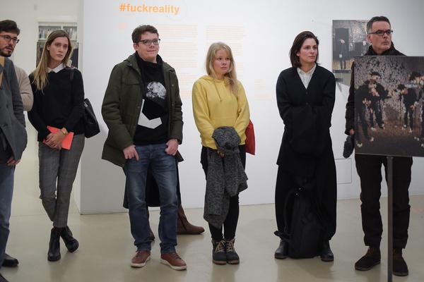 Kunstraum Niederösterreich: VIENNA ART WEEK - Technopolitics Kuratorenführung & "The Swarming Gallery" Performance by kondition pluriel (22.11.2018) http://www.kunstraum.net/de/ausstellungen/56-vienna-art-week | Foto: eSeL.at - Joanna Pianka Foto: JOANNA PIANKA     300dpi.at