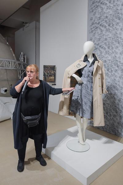 Kunstraum Niederösterreich: VIENNA ART WEEK - Technopolitics Kuratorenführung & "The Swarming Gallery" Performance by kondition pluriel (22.11.2018) http://www.kunstraum.net/de/ausstellungen/56-vienna-art-week | Foto: eSeL.at - Joanna Pianka Foto: JOANNA PIANKA     300dpi.at