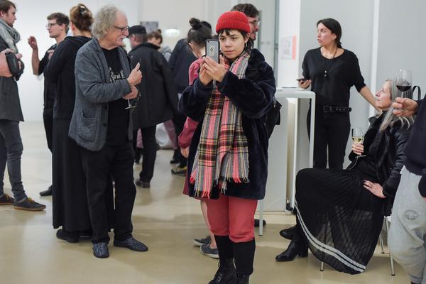 Kunstraum Niederösterreich: VIENNA ART WEEK - Technopolitics Kuratorenführung & "The Swarming Gallery" Performance by kondition pluriel (22.11.2018) http://www.kunstraum.net/de/ausstellungen/56-vienna-art-week | Foto: eSeL.at - Joanna Pianka Foto: JOANNA PIANKA     300dpi.at
