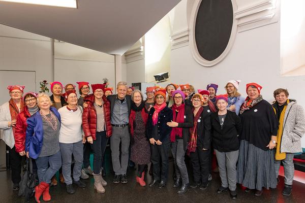 Omas Gegen Rechts: Gespräch mit Florian Scheuba (25.11.2018) https://esel.cc/OMAS_Scheuba | Foto: eSeL Foto: eSeL.at - Lorenz Seidler