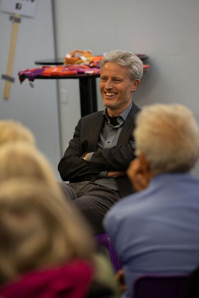 Omas Gegen Rechts: Gespräch mit Florian Scheuba (25.11.2018) https://esel.cc/OMAS_Scheuba | Foto: eSeL Foto: eSeL.at - Lorenz Seidler