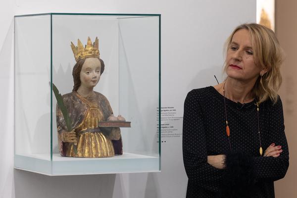 Dom Museum Wien:  „Wund E rrr N“ - Performance von Hannes Priesch &  Künstlergespräch mit Johanna Schwanberg und Gustav Schörghofer (21.11.2018) https://2018.viennaartweek.at/de/program/performance-talk-wund-e-rrr-n | Foto: eSeL Foto: eSeL.at - Lorenz Seidler