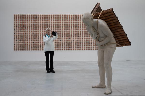 Kunsthalle Krems: Adrian Paci & Teresa Magolles (24.11.2019 - 23.2.2020, Presserundgang) https://www.kunsthalle.at | Foto: eSeL Foto: eSeL.at - Lorenz Seidler