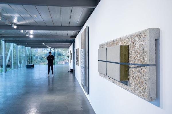 Kunsthalle Wien Karlsplatz: Andreas Fogarasi - Nine Buildings, Stripped (12.11. - 15.12.2019) https://esel.at/termin/100239 |  Foto: eSeL Foto: eSeL.at - Lorenz Seidler