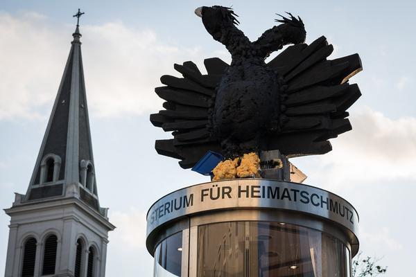 Barbara Ungepflegt: Ministerium für Heimatschmutz (Eröffnung Keplerplatz, 9.9.2019) http://www.bm-heimatschmutz.at | Foto: eSeL.at - Helmut Prochart Foto: eSeL.at - Helmut Prochart