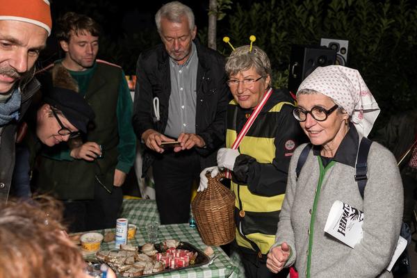 Barbara Ungepflegt: Ministerium für Heimatschmutz (Eröffnung Keplerplatz, 9.9.2019) http://www.bm-heimatschmutz.at | Foto: eSeL.at - Helmut Prochart Foto: eSeL.at - Helmut Prochart