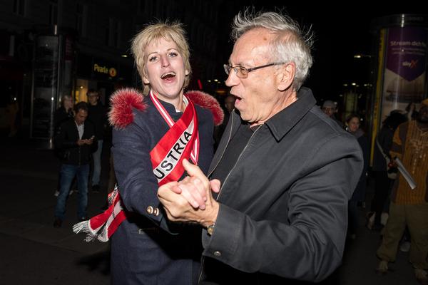 Barbara Ungepflegt: Ministerium für Heimatschmutz (Eröffnung Keplerplatz, 9.9.2019) http://www.bm-heimatschmutz.at | Foto: eSeL.at - Helmut Prochart Foto: eSeL.at - Helmut Prochart