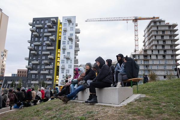 brut: Ingri Fiksdal - Diorama (Aspern, 4.10.2019) https://brut-wien.at/de/Programm/Kalender/Programm-2019/Oktober-2019/Saisoneroeffnung | Foto: eSeL Foto: eSeL.at - Lorenz Seidler