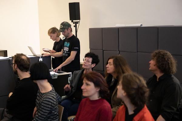 Kunstraum Niederösterreich: Care Matters. Marlies Pöschl - Lecture-Performance & Podiumsdiskussion (10.5.2019) https://esel.cc/CareMatters | Foto: eSeL Foto: eSeL.at - Lorenz Seidler