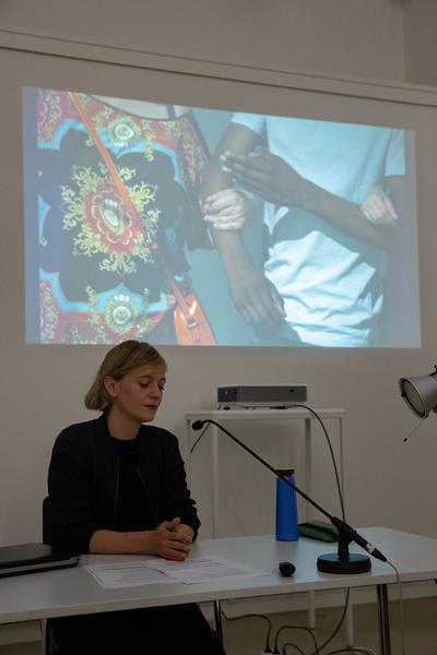 Kunstraum Niederösterreich: Care Matters. Marlies Pöschl - Lecture-Performance & Podiumsdiskussion (10.5.2019) https://esel.cc/CareMatters | Foto: eSeL Foto: eSeL.at - Lorenz Seidler