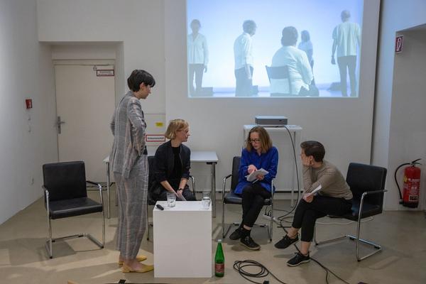 Kunstraum Niederösterreich: Care Matters. Podiumsdiskussion (10.5.2019) https://esel.cc/CareMatters | Foto: eSeL Foto: eSeL.at - Lorenz Seidler