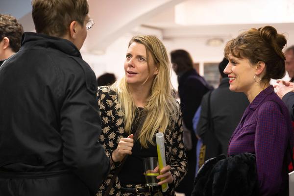 das weisse haus: Kunst vor dem Markt. die weisse ab-haus-verkaufs-kunstschau #06 (Eröffnung 19.11.2019) https://w.dasweissehaus.at/en/exhibition/die-weisse-ab-haus-verkaufs-kunstschau-06 | Foto: eSeL.at - Hanna Gerstacker Foto: esel@esel.at