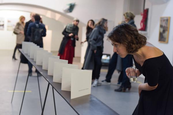 das weisse haus: Kunst vor dem Markt. die weisse ab-haus-verkaufs-kunstschau #06 (Preview, 18.11.2019) https://w.dasweissehaus.at/en/exhibition/die-weisse-ab-haus-verkaufs-kunstschau-06 | Foto: eSeL.at - Joanna Pianka