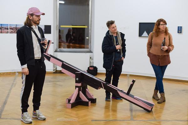 das weisse haus: Kunst vor dem Markt. die weisse ab-haus-verkaufs-kunstschau #06 (Preview, 18.11.2019) https://w.dasweissehaus.at/en/exhibition/die-weisse-ab-haus-verkaufs-kunstschau-06 | Foto: eSeL.at - Joanna Pianka