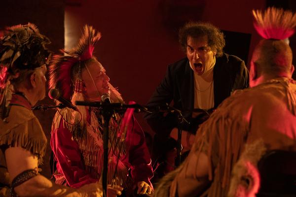 Yonatan Gat & The Eastern Medicine Singers @ donaufestival 2019 "New Territories" (Eröffnungstag, 26.4.2019, Minoritenkirche) https://esel.at/termin/101192 | Foto: eSeL Foto: eSeL.at - Lorenz Seidler