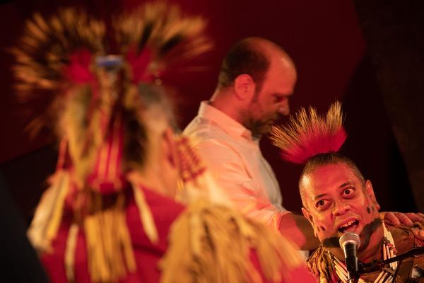 Yonatan Gat & The Eastern Medicine Singers @ donaufestival 2019 "New Territories" (Eröffnungstag, 26.4.2019, Minoritenkirche) https://esel.at/termin/101192 | Foto: eSeL Foto: eSeL.at - Lorenz Seidler
