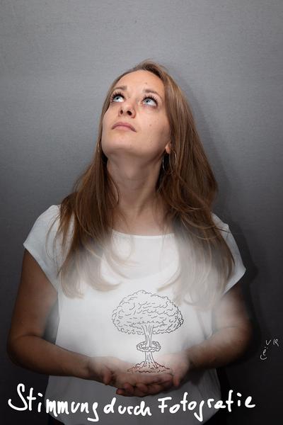 eSeL Kunst Bekenntnis Box: Schutzpatronin für Stimmung durch Fotografie   (5.9.2019, MQ-Gettogether) | Foto: eSeL