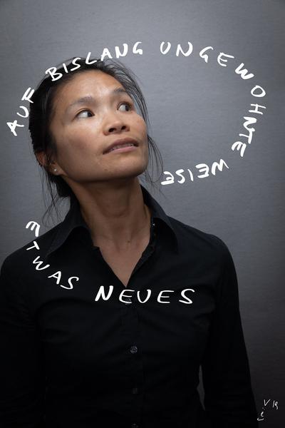 Schutzpatronin für "Auf bisher ungewohnte Weise etwas Neues" // eSeL "Kunst Bekenntnis Box" (27.9.2019, MQ @ Vienna Contemporary) | Foto: eSeL Foto: eSeL.at - Lorenz Seidler
