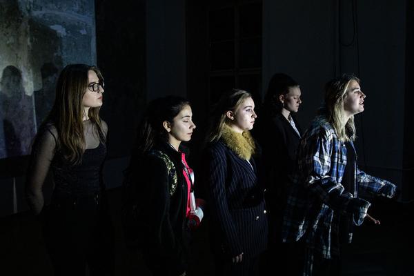 Volkskundemuseum Wien: Fake Reports. Culture Conntected Performance. SchülerInnen der 7. Klassen des BRG/BORG II  (16. - 24.5.2019, Generalprobe)  https://www.volkskundemuseum.at/performance_fakereports_1 | Foto: eSeL Foto: eSeL.at - Lorenz Seidler