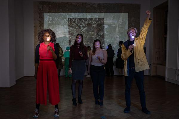 Volkskundemuseum Wien: Fake Reports. Culture Conntected Performance. SchülerInnen der 7. Klassen des BRG/BORG II  (16. - 24.5.2019, Generalprobe)  https://www.volkskundemuseum.at/performance_fakereports_1 | Foto: eSeL Foto: eSeL.at - Lorenz Seidler