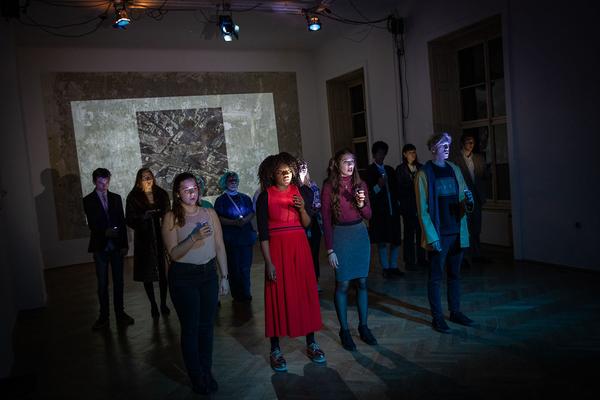 Volkskundemuseum Wien: Fake Reports. Culture Conntected Performance. SchülerInnen der 7. Klassen des BRG/BORG II  (16. - 24.5.2019, Generalprobe)  https://www.volkskundemuseum.at/performance_fakereports_1 | Foto: eSeL Foto: eSeL.at - Lorenz Seidler