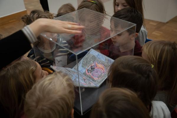Kunstforum Wien: Flying High. Künstlerinnen der Art Brut (14.2. - 23.6.2019) https://esel.at/termin/100188 | Foto: eSeL Foto: eSeL.at - Lorenz Seidler
