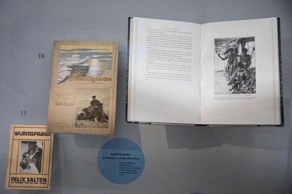 Albertina: Foto Buch Kunst (28. Juni - 22. September 2019) https://www.albertina.at/ausstellungen/foto.buch.kunst | Foto. eseL Foto: eSeL.at - Lorenz Seidler