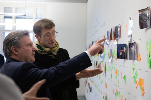 FOTO WIEN: Besuch Bürgermeister Michael Ludwig (Festivalzentrale, 6.4.2019) Foto: eSeL Foto: eSeL.at - Lorenz Seidler