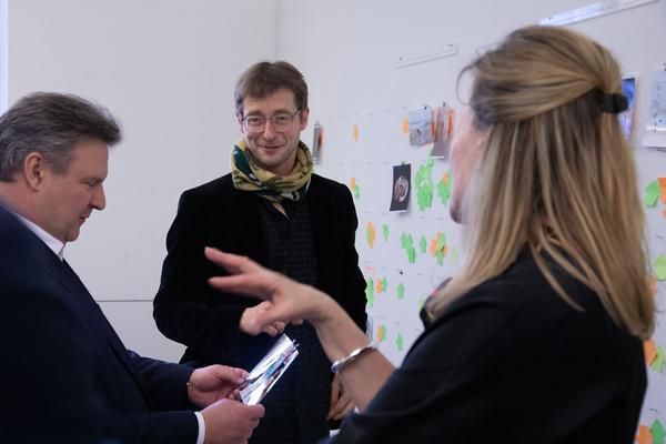 FOTO WIEN: Besuch Bürgermeister Michael Ludwig (Festivalzentrale, 6.4.2019) Foto: eSeL Foto: eSeL.at - Lorenz Seidler