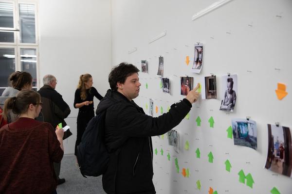 Foto Wien: eSeL - Foto Tinder (Eröffnung Festivalzentrale, 20.3.2019) https://esel.at/termin/100000 | Foto: eSeL Foto: eSeL.at - Lorenz Seidler