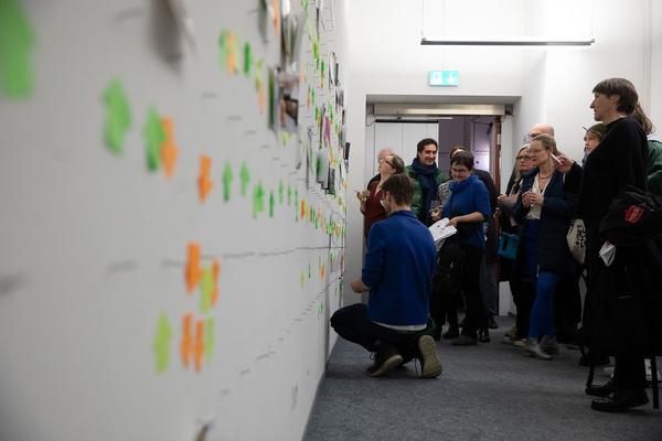 Foto Wien: eSeL - Foto Tinder (Eröffnung Festivalzentrale, 20.3.2019) https://esel.at/termin/100000 | (c) eSeL - Foto: Pablo Chiereghin Foto: (c) eSeL | Foto: Pablo Chiereghi